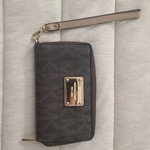 Michael Kors wallet